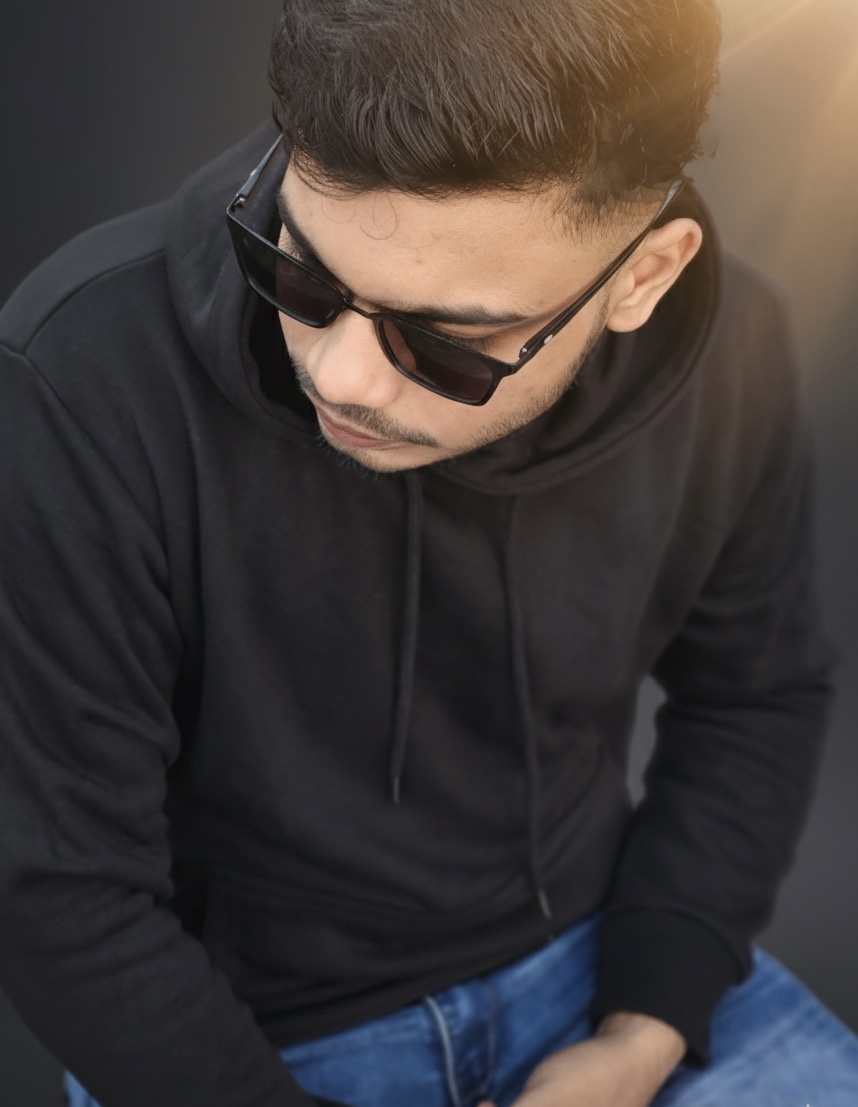 প্রিমিয়াম One-side Brush Fleece হুডি — 350+ GSM  - Image 2